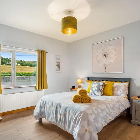 Holiday home Wallace Cottage *