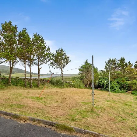 Wallace Cottage Holiday home *