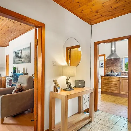 Wallace Cottage *