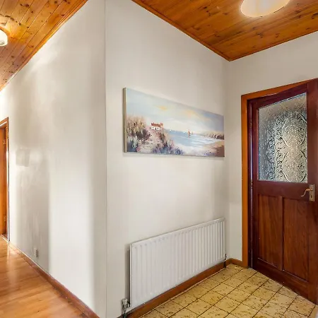 Wallace Cottage *