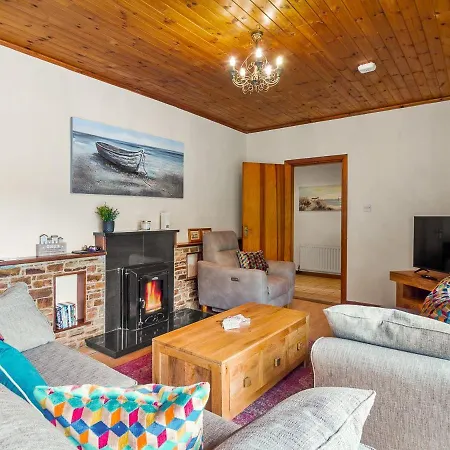Wallace Cottage Holiday home *